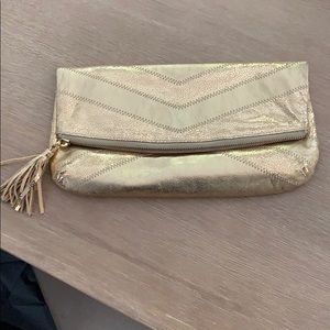Gold clutch